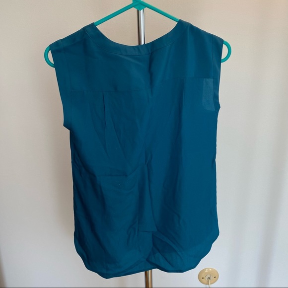 J. Crew Factory Drapey Sleeveless Top - Picture 3 of 3